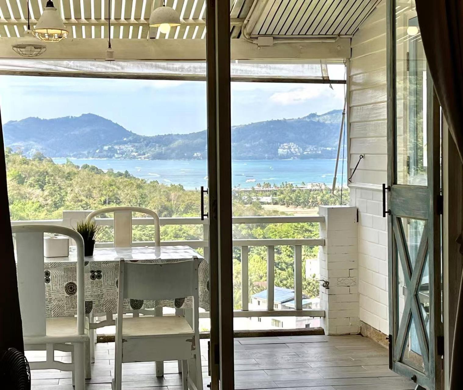 Seaview 2bedrooms White House